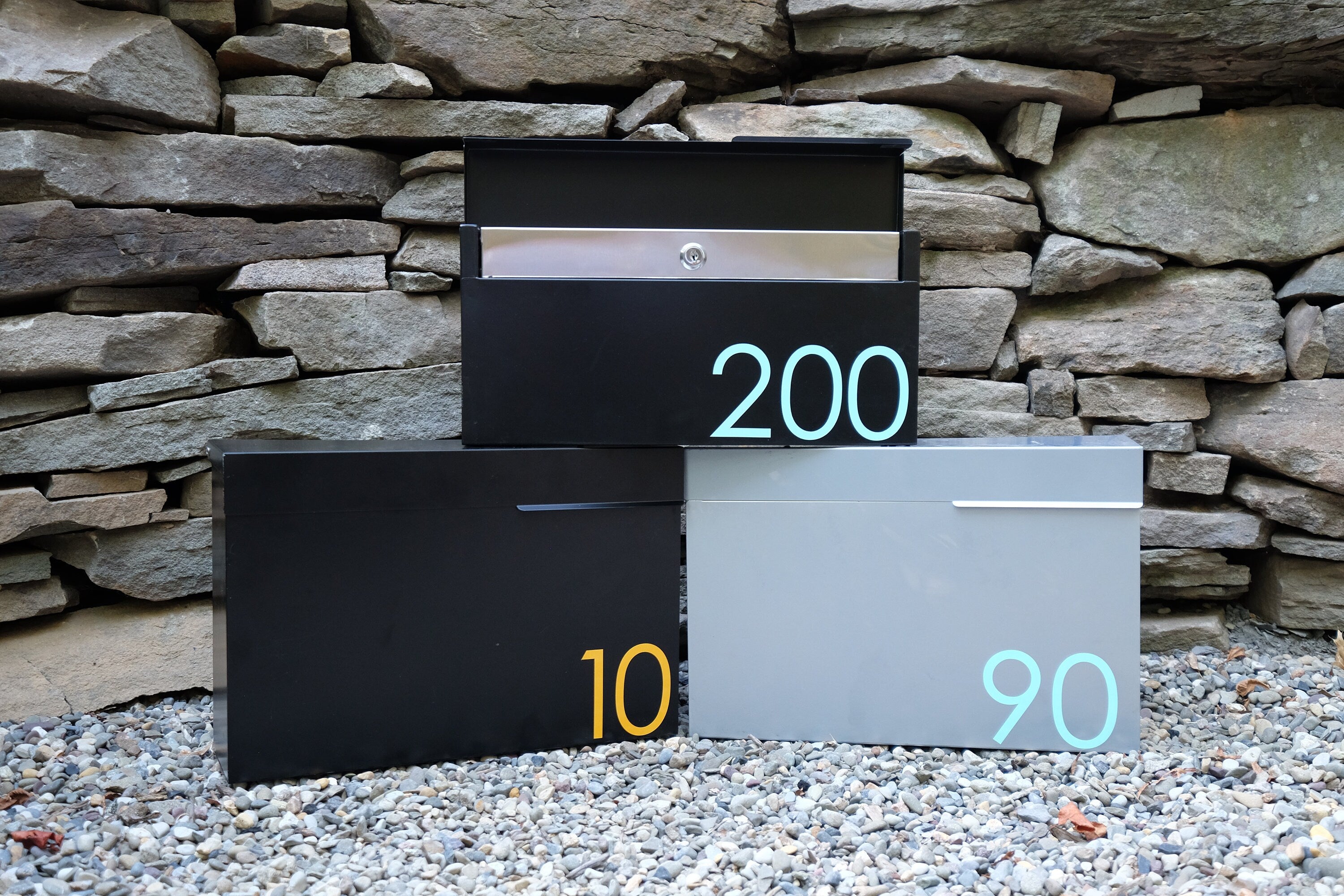 Mailbox Wall Mount, Modern Metal Mailbox in Classic Style - Unique Design with Mail Slot and Mail Storage - Powder Coated for Outdoor Décor